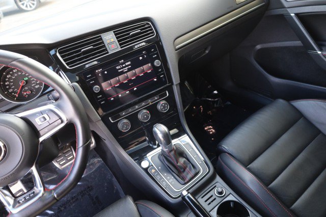 Used 2018 Volkswagen GTI SE w/ SE Leather Package FWD image 29