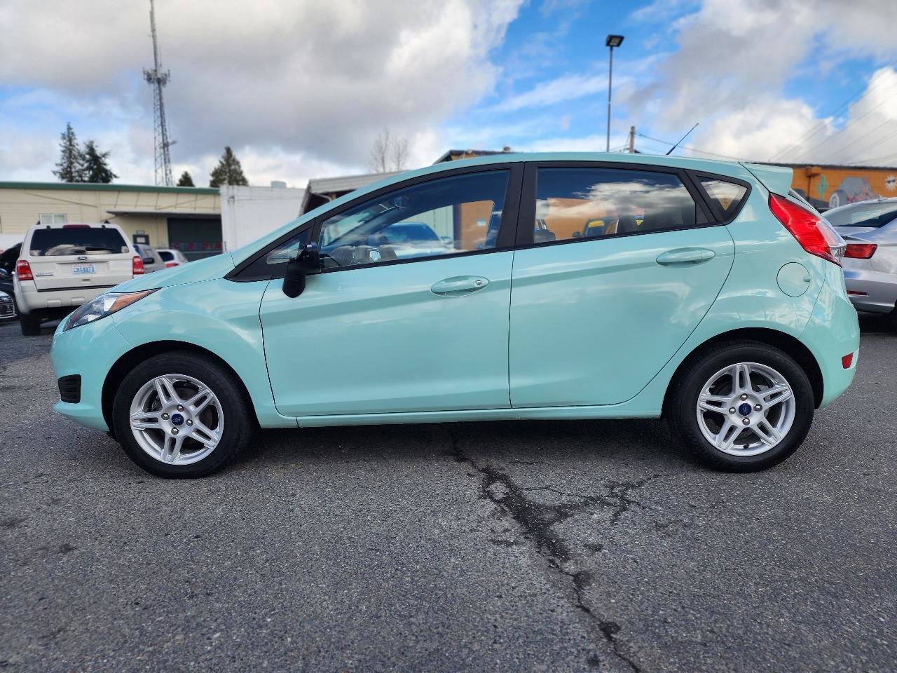 Used 2018 Ford Fiesta SE image 9