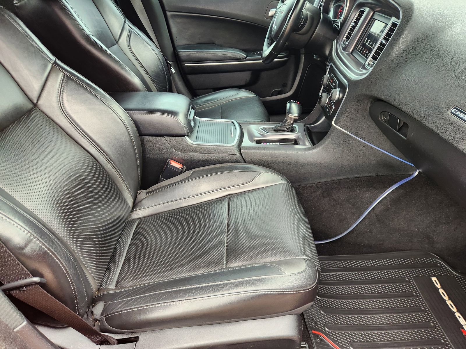 Used 2019 Dodge Charger SXT w/ Leather Interior Group RWD image 14