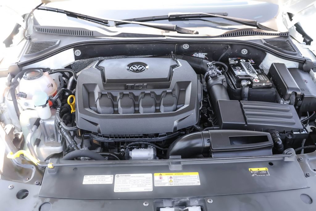 Used 2021 Volkswagen Passat 2.0T R-Line image 36