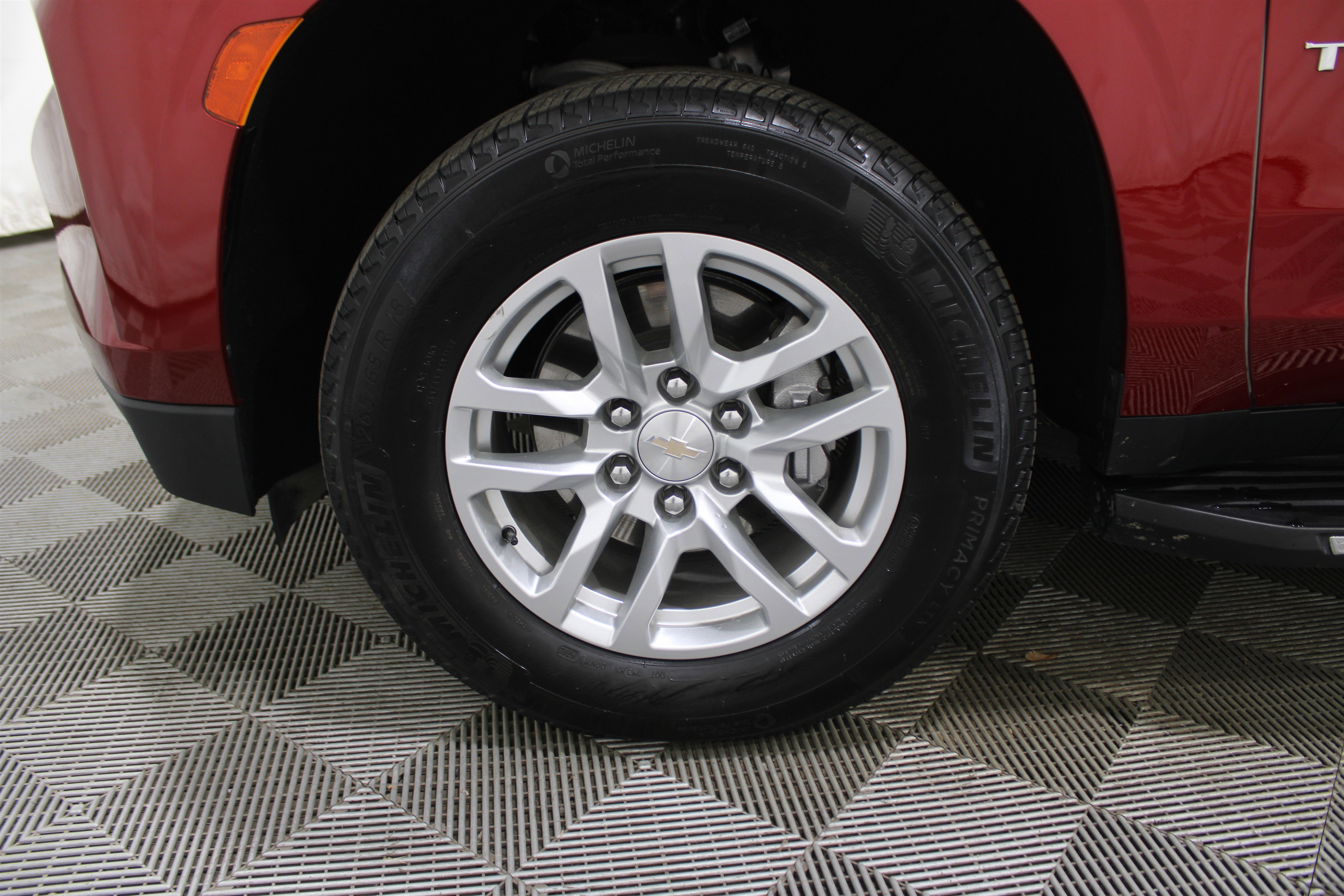 Used 2024 Chevrolet Tahoe LT w/ Luxury Package image 44