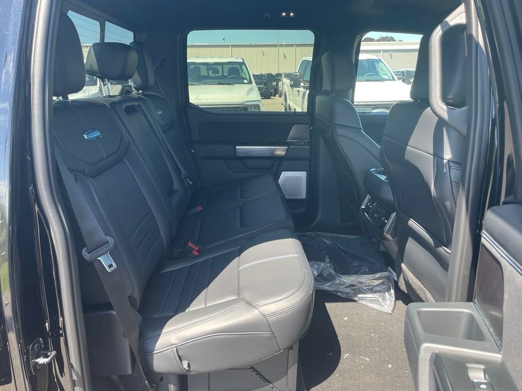 New 2026 Ford F350 Platinum w/ FX4 Off-Road Package AWD/4WD image 31