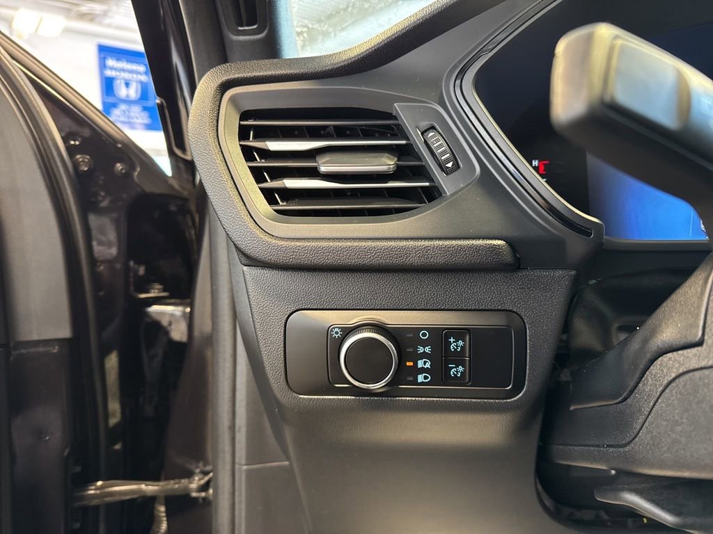 Used 2025 Ford Escape ST-Line AWD/4WD image 20
