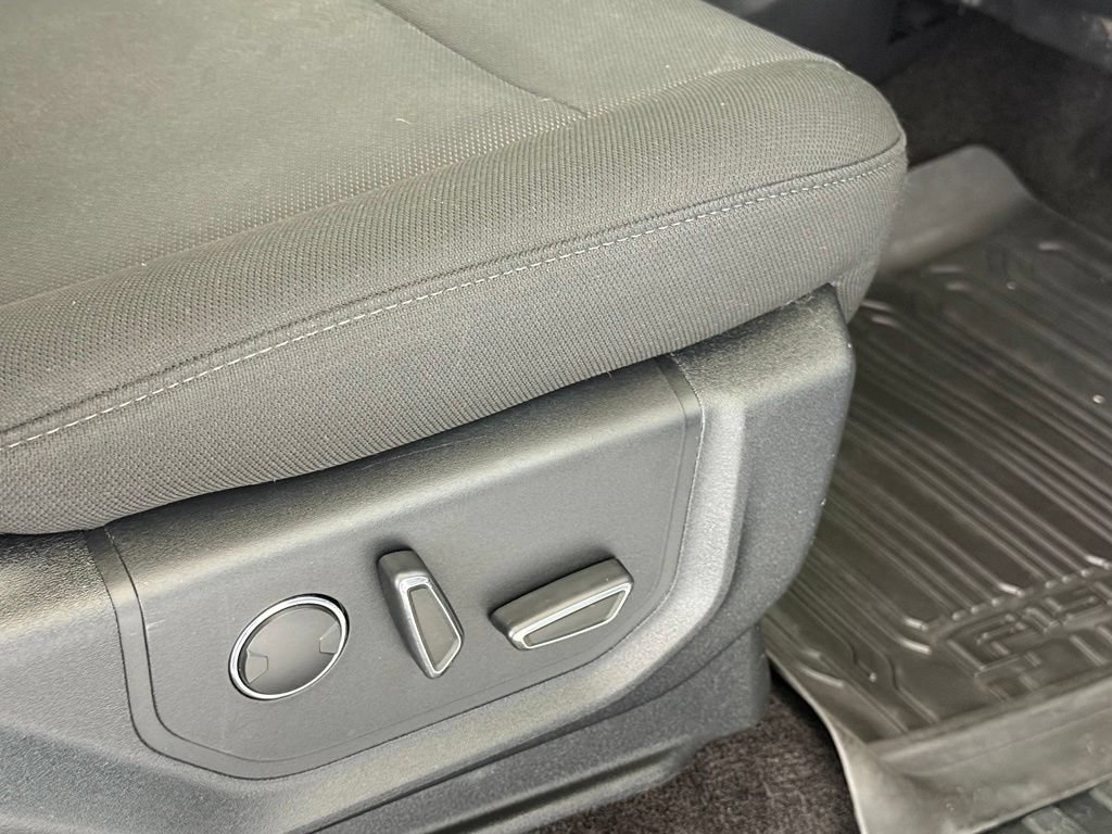 Used 2018 Ford F150 XLT w/ Equipment Group 302A Luxury AWD/4WD image 36