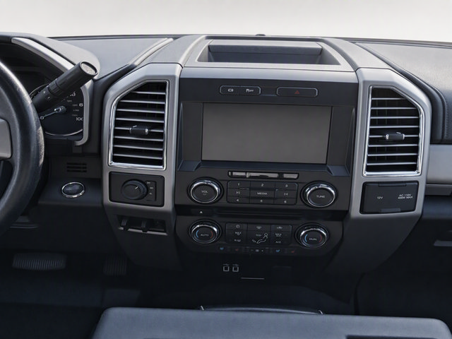 Used 2017 Ford F250 Lariat w/ Lariat Ultimate Package AWD/4WD image 22