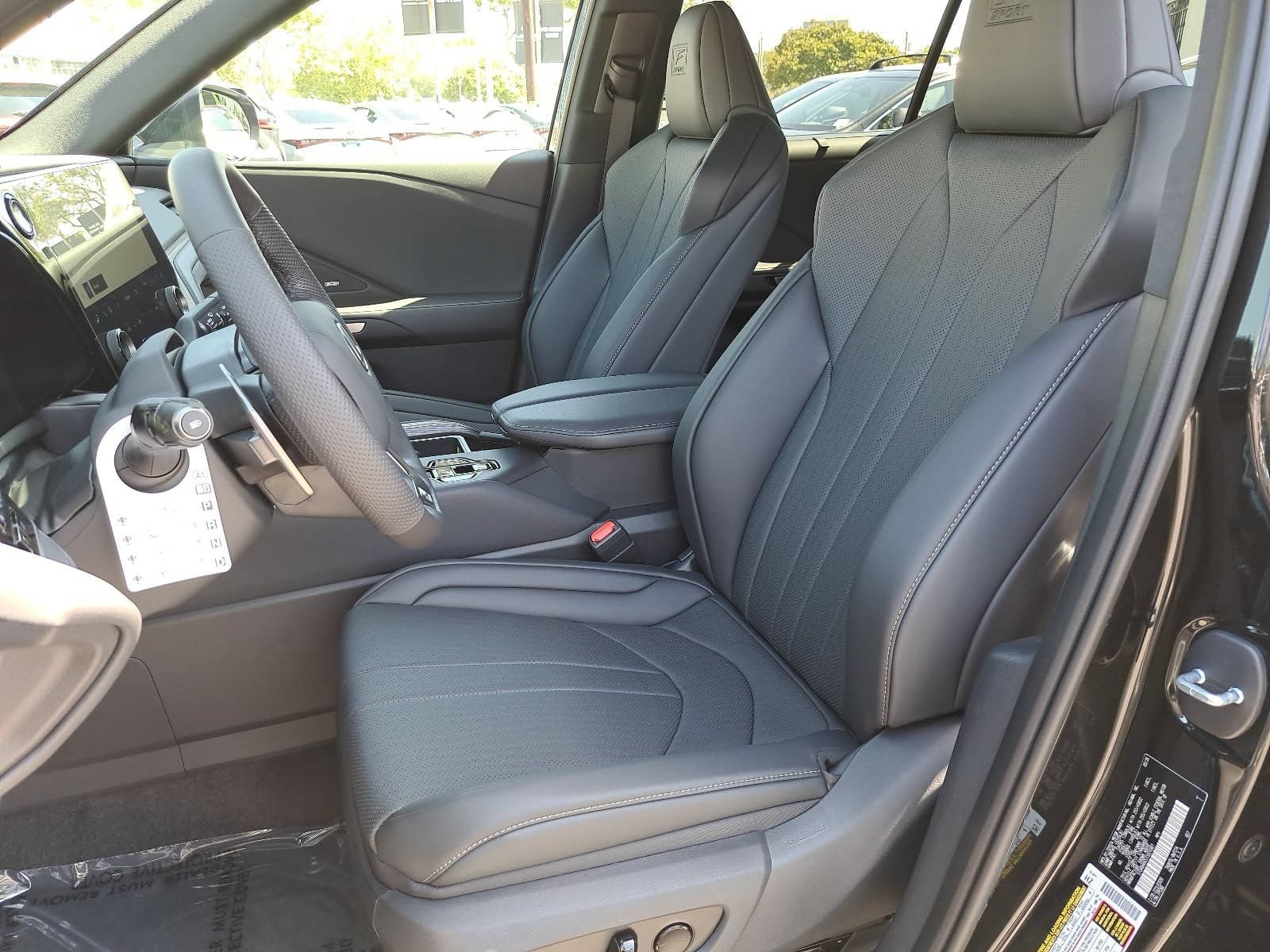 Used 2026 Lexus TX 500h AWD w/ Technology Package image 17