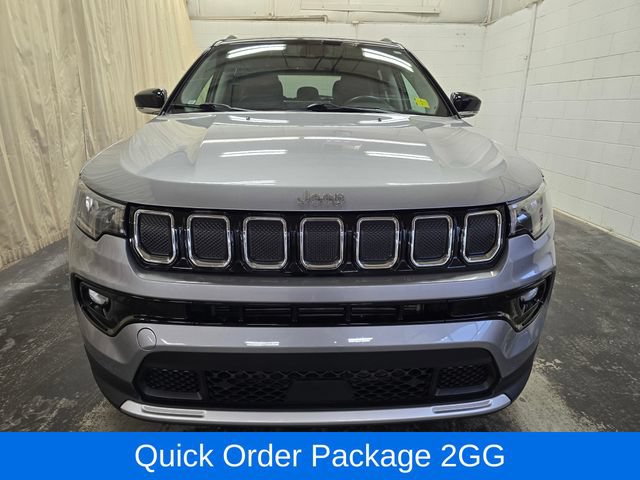 Used 2022 Jeep Compass Limited AWD/4WD image 2