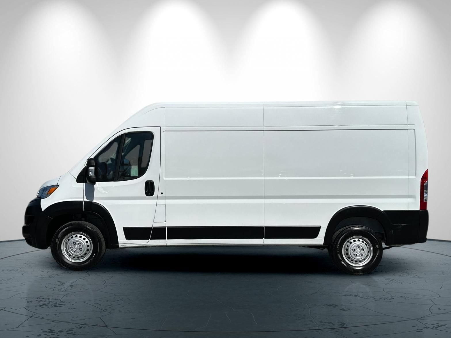 Used 2026 RAM ProMaster 2500 w/ Convenience Group FWD image 7