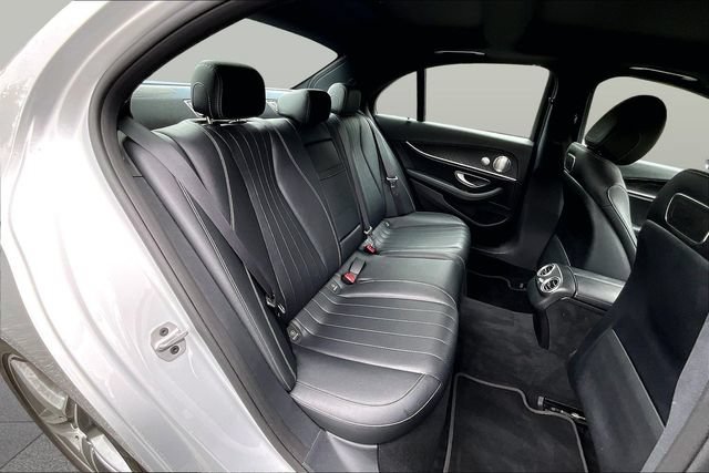 Used 2019 Mercedes-Benz E 300 4MATIC image 29
