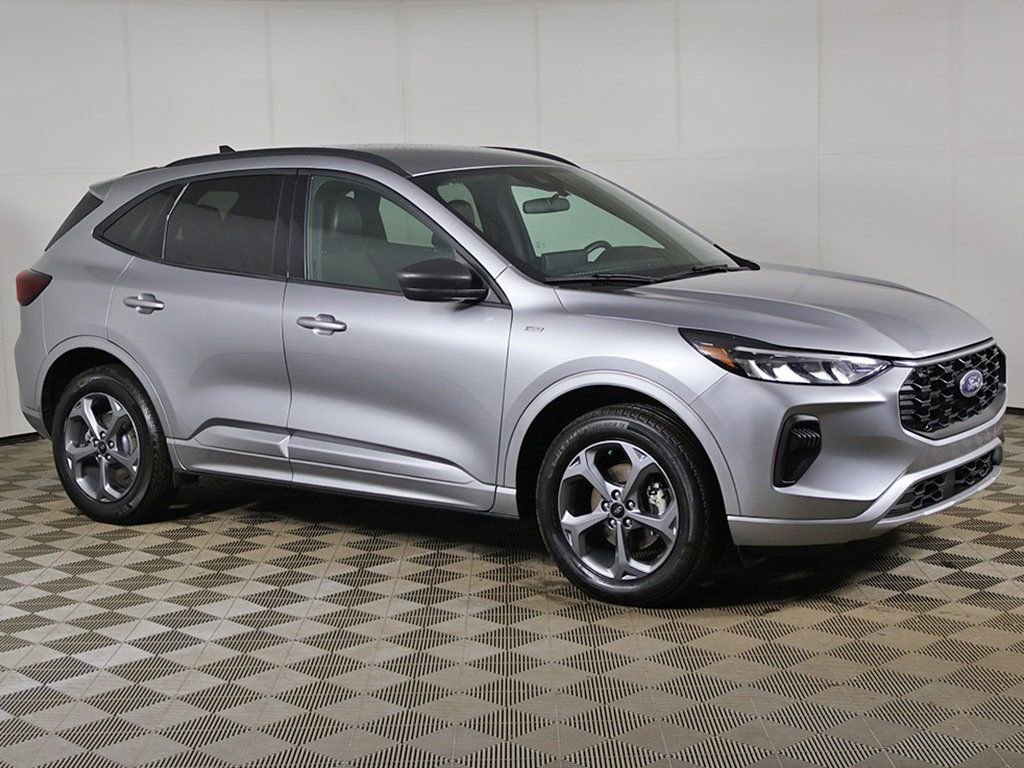 Used 2023 Ford Escape ST-Line w/ Tech Pack #1 image 2