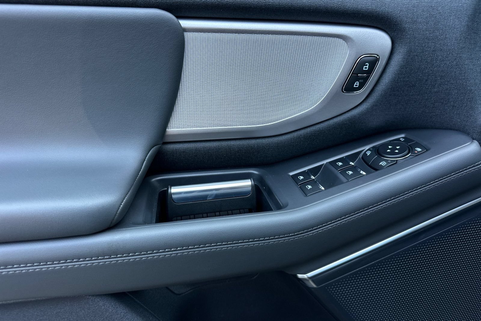 New 2026 Ford Expedition Max Active RWD image 10
