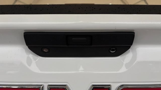 Used 2021 GMC Sierra 1500 4x4 Crew Cab w/ Sierra Value Package image 5