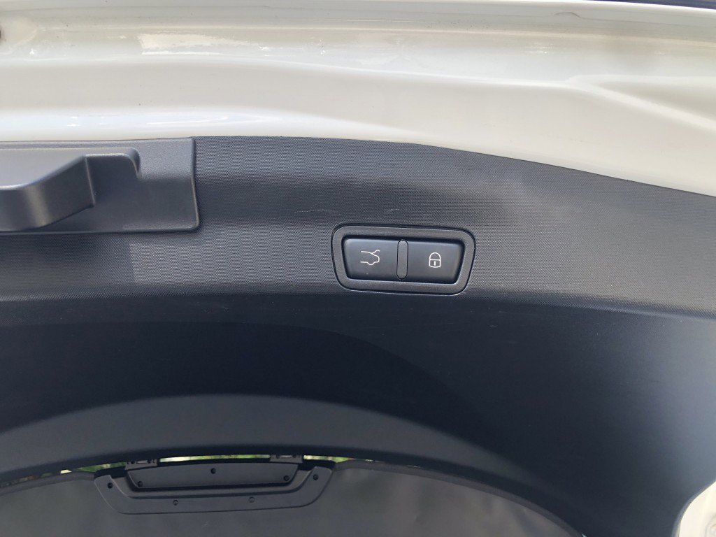 Used 2018 Alfa Romeo Stelvio Sport w/ Quick Order Package 22J Sport image 39