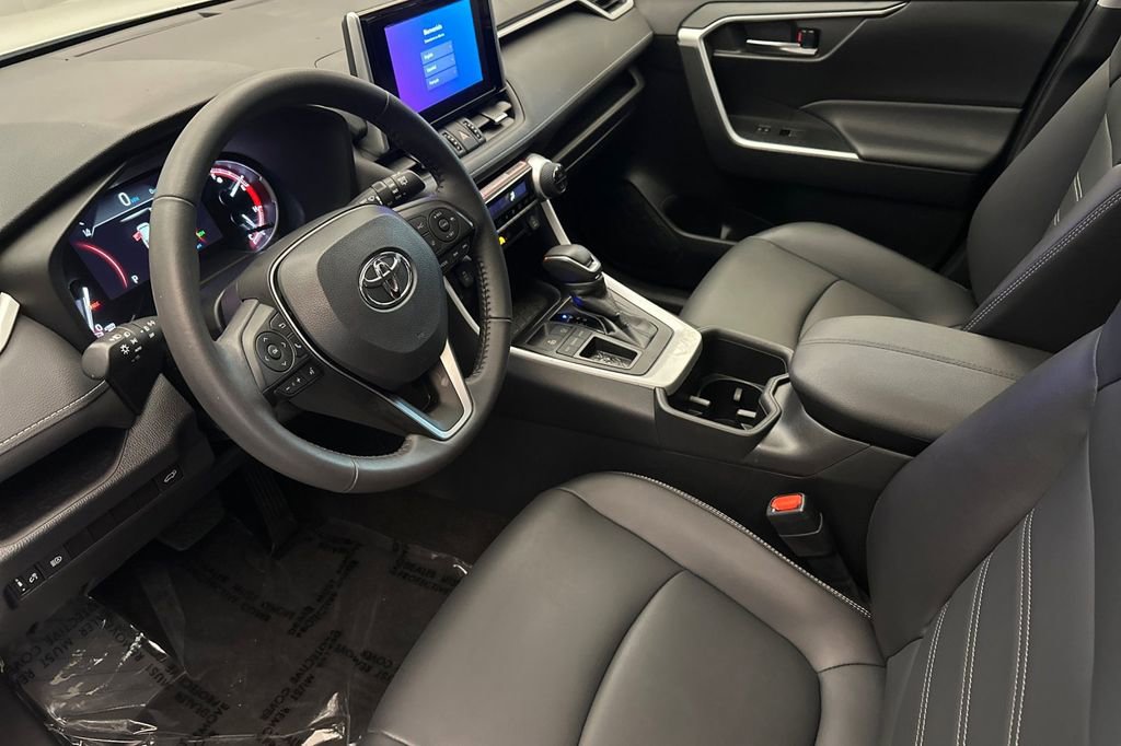 Used 2024 Toyota RAV4 XLE Premium FWD image 10