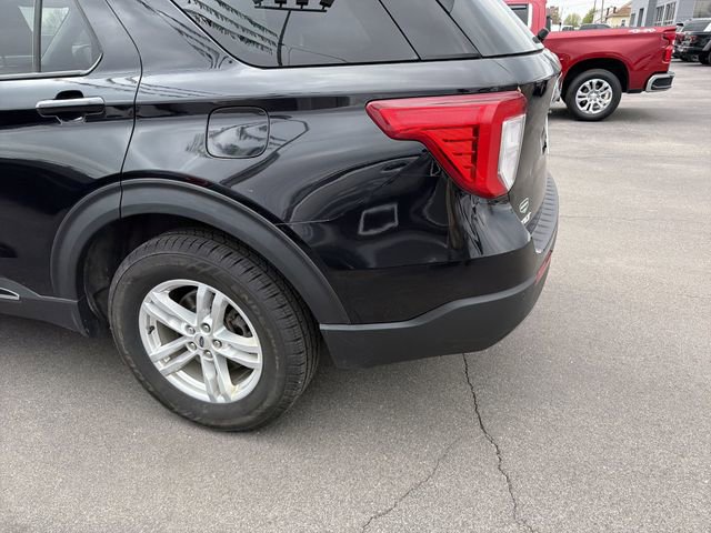 Used 2022 Ford Explorer XLT w/ Equipment Group 202A AWD/4WD image 6