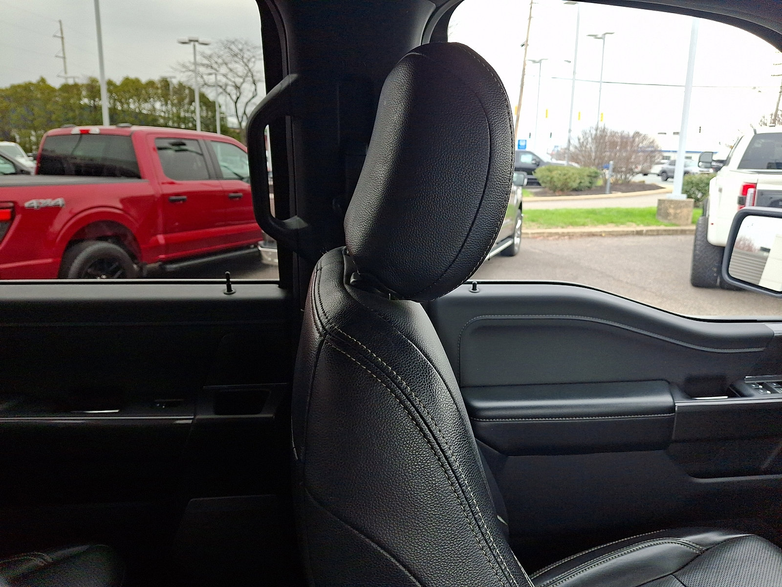 Used 2022 Ford F150 XLT w/ Equipment Group 302A High image 12