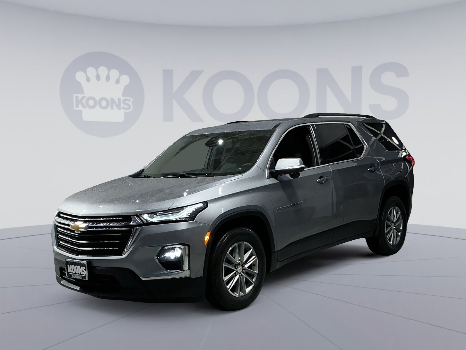 Used 2023 Chevrolet Traverse LT
