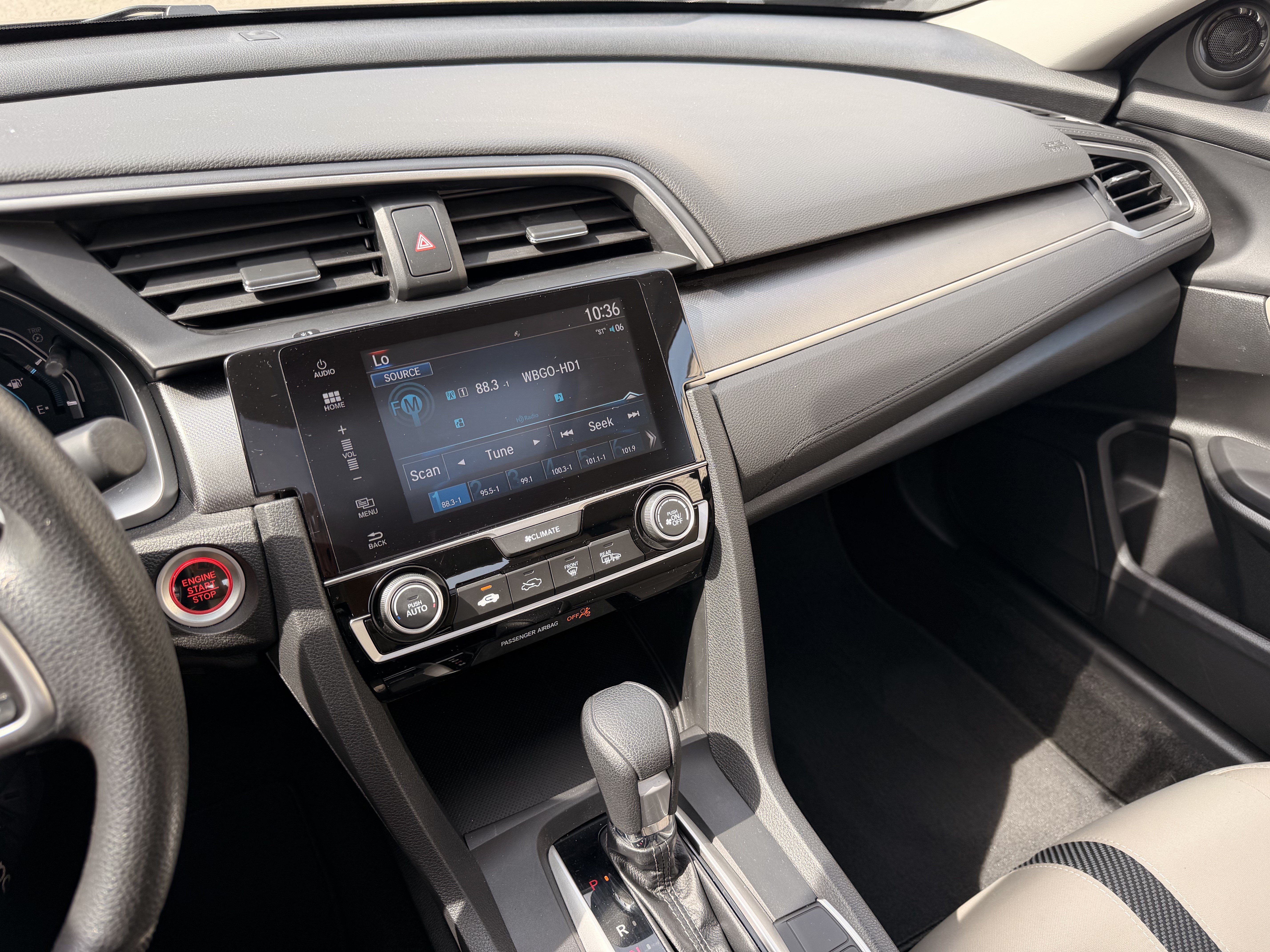 Certified 2018 Honda Civic EX image 17