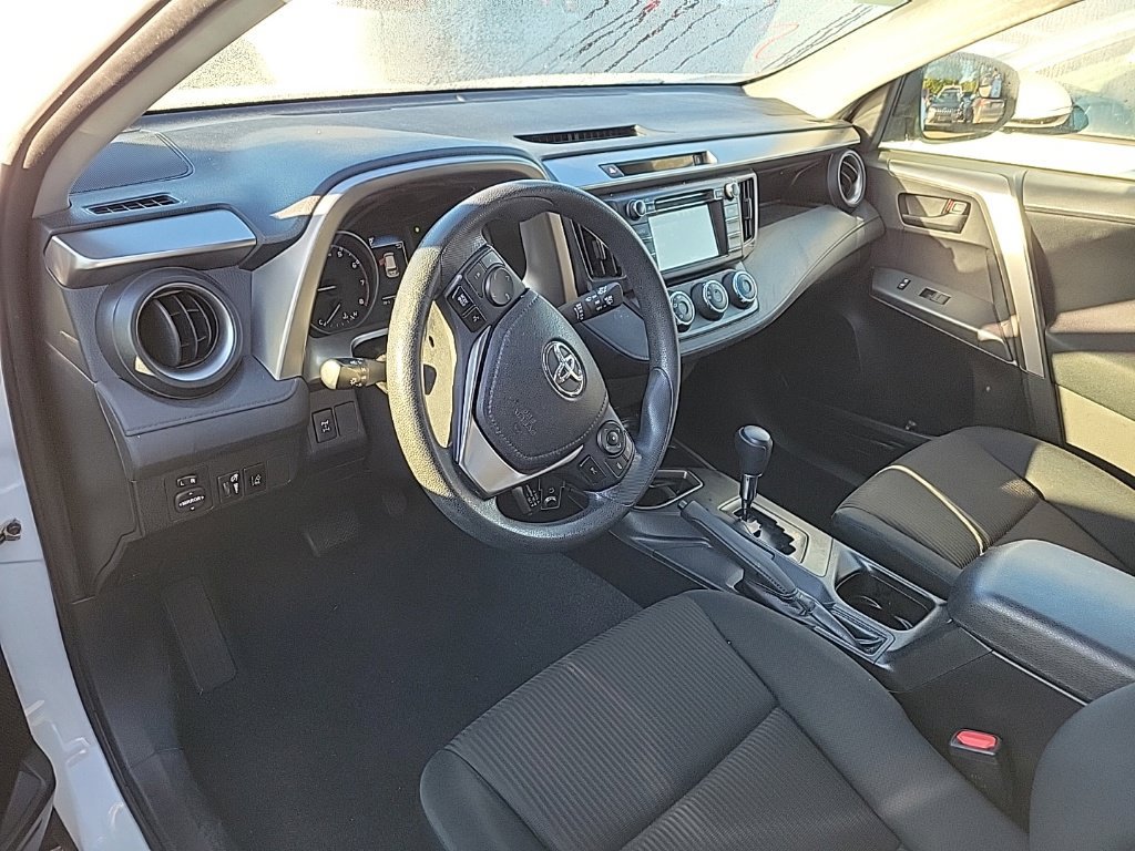 Used 2018 Toyota RAV4 LE w/ All Weather Liner Package AWD/4WD image 7