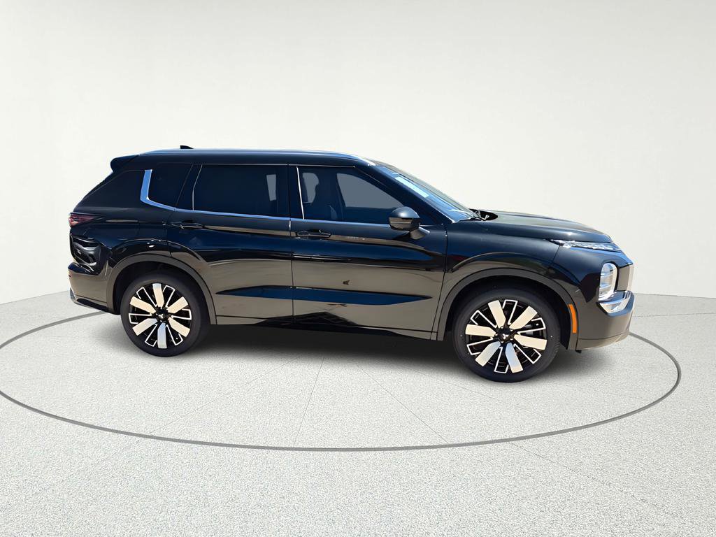 New 2026 Mitsubishi Outlander SEL FWD image 8