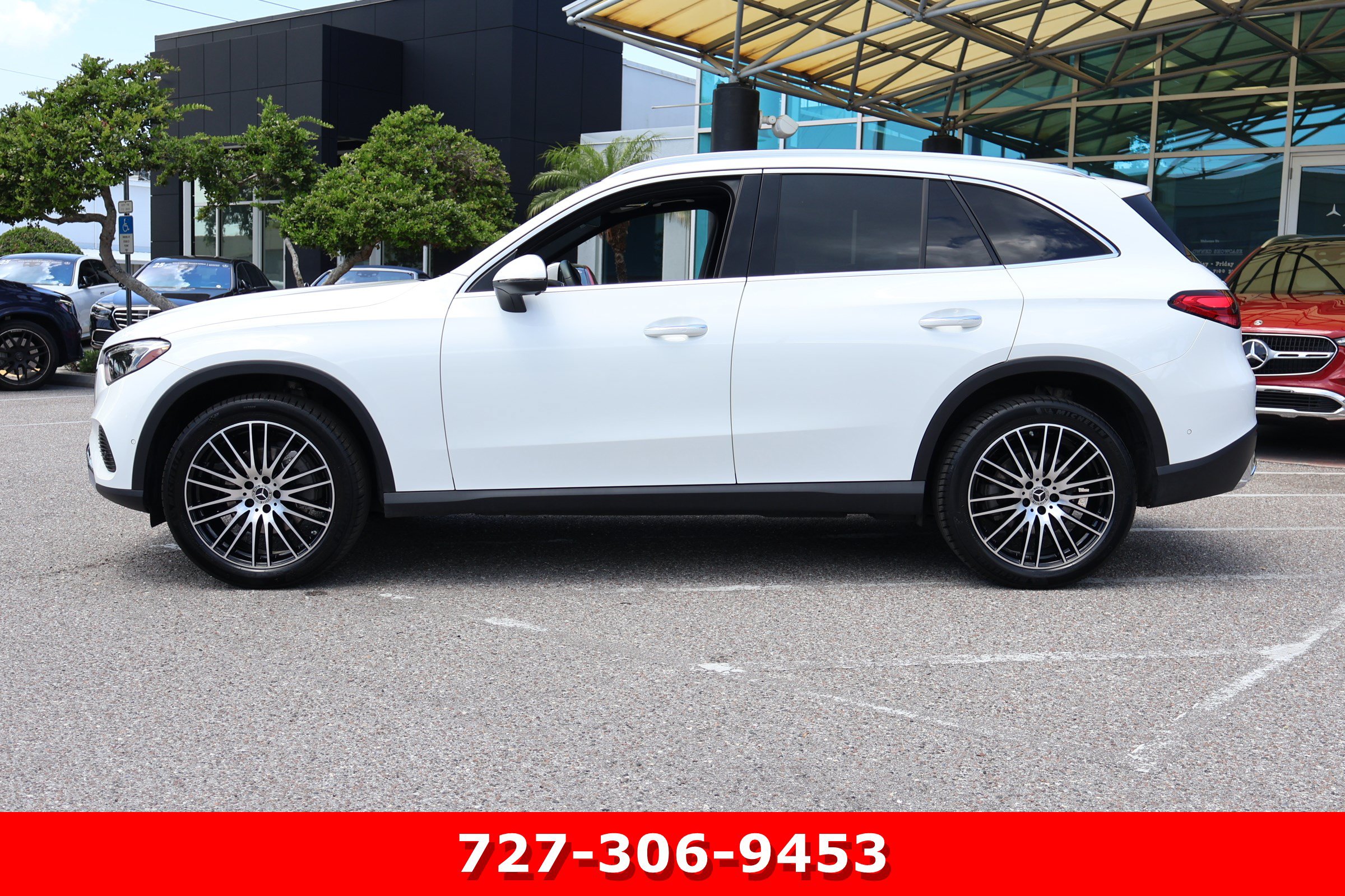 Certified 2025 Mercedes-Benz GLC 300 image 6