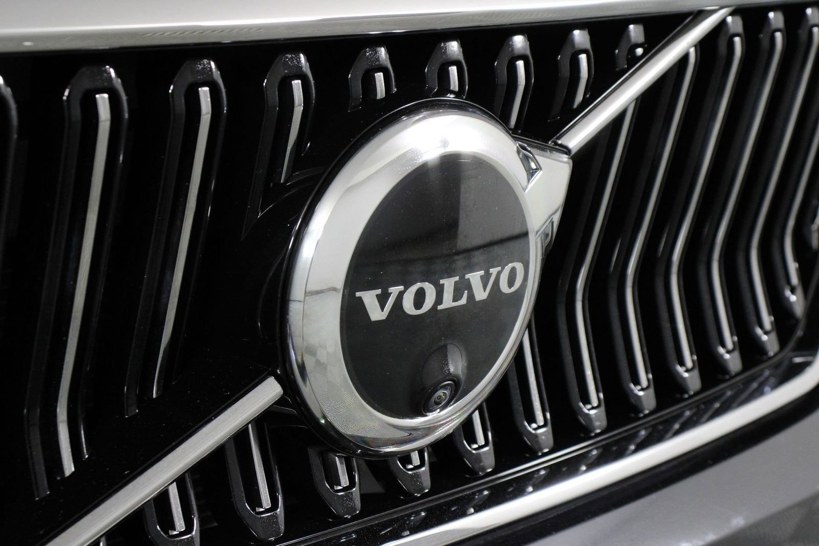 Used 2023 Volvo XC40 B5 Ultimate w/ Climate Package AWD/4WD image 27