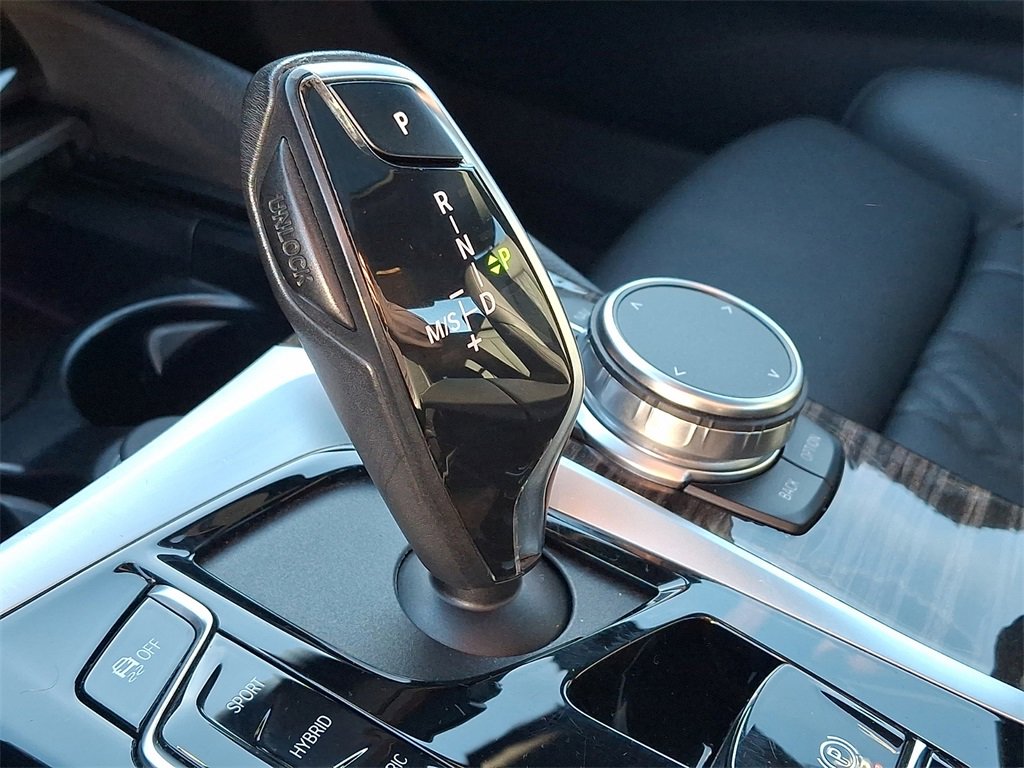 Used 2023 BMW 530e xDrive image 15