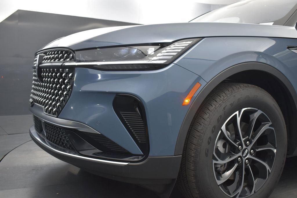 New 2026 Lincoln Nautilus Premier w/ Equipment Group 102A AWD/4WD image 28