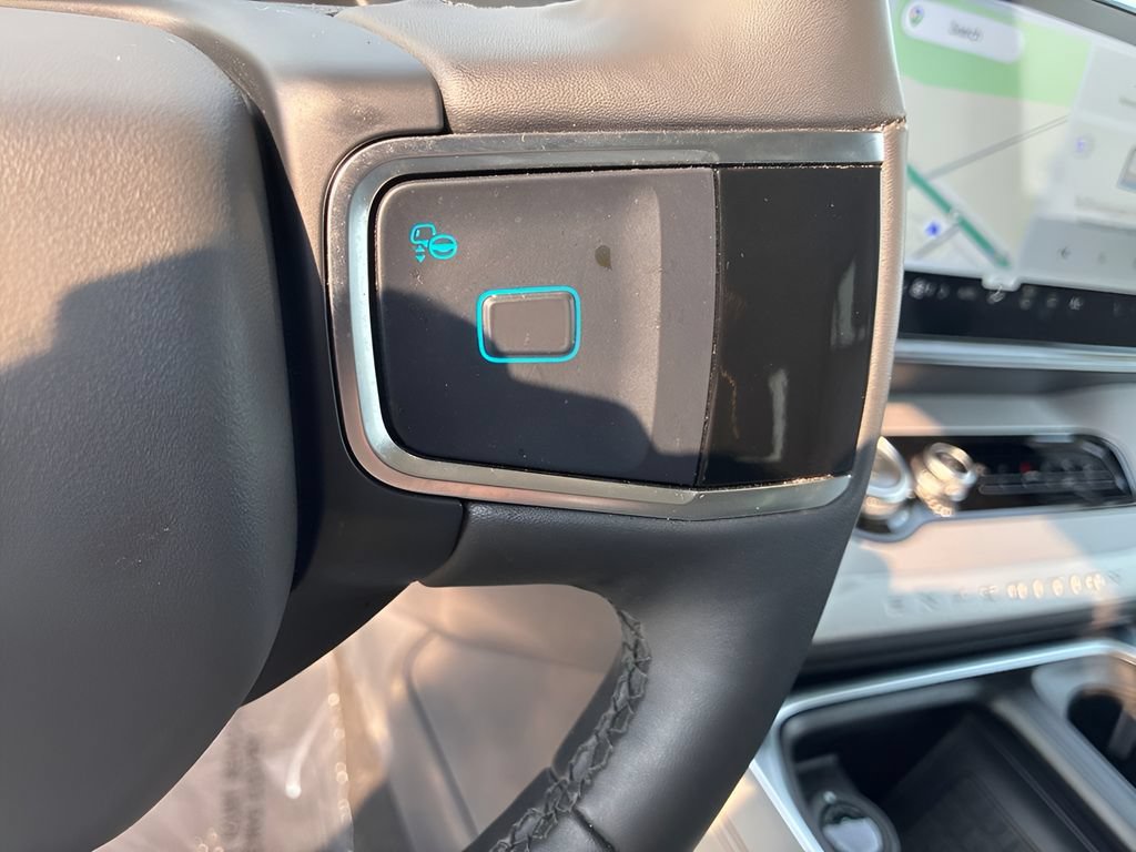 Used 2025 Ford Expedition Active AWD/4WD image 27