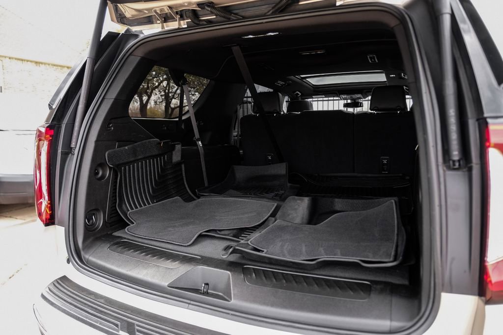 Used 2021 GMC Yukon XL SLT w/ SLT Premium Package image 53