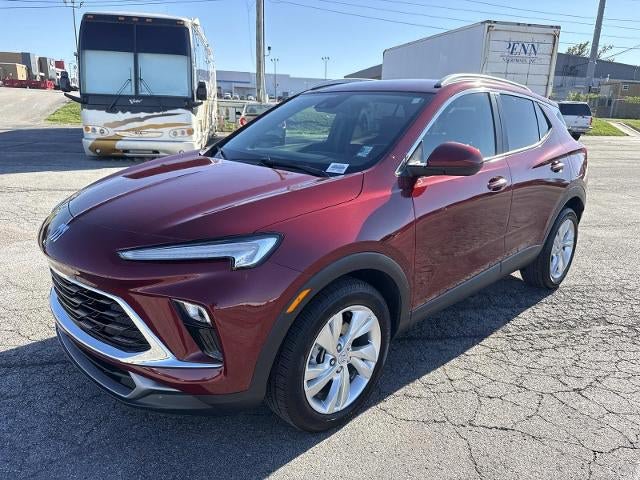 Used 2024 Buick Encore GX Preferred w/ Comfort Package FWD image 3