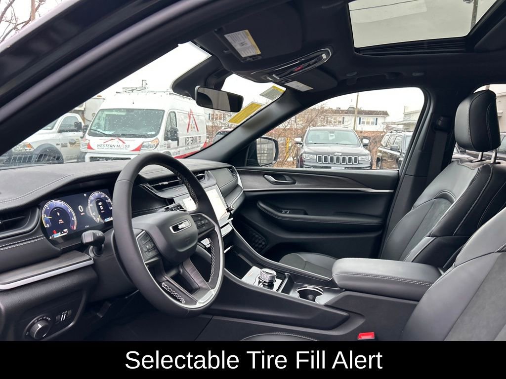 New 2026 Jeep Grand Cherokee Altitude AWD/4WD image 40