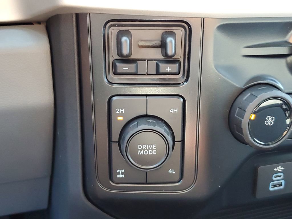 New 2026 Ford F250 XLT image 24