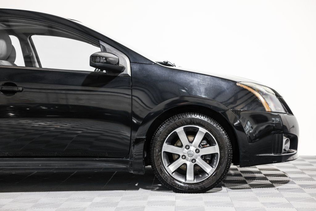 Used 2012 Nissan Sentra 2.0 SR w/ Special Edition Pkg image 3