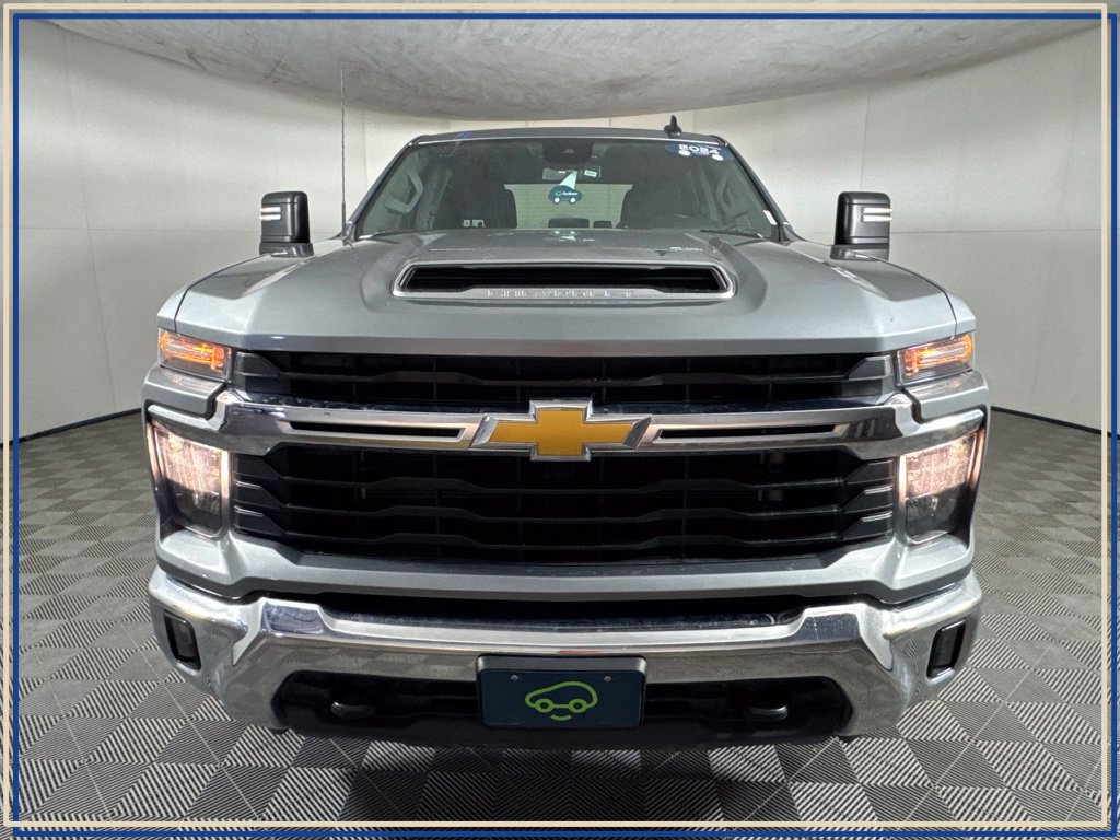 Certified 2024 Chevrolet Silverado 2500 LT AWD/4WD image 3
