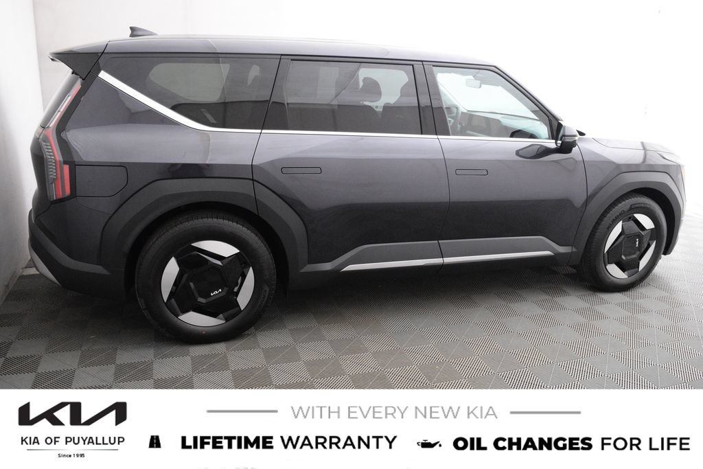 New 2026 Kia EV9 Light RWD image 4