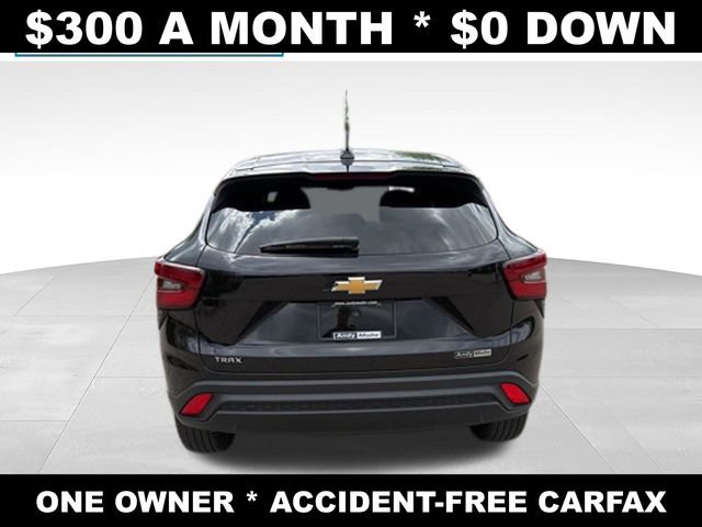 Used 2024 Chevrolet Trax LS FWD image 4