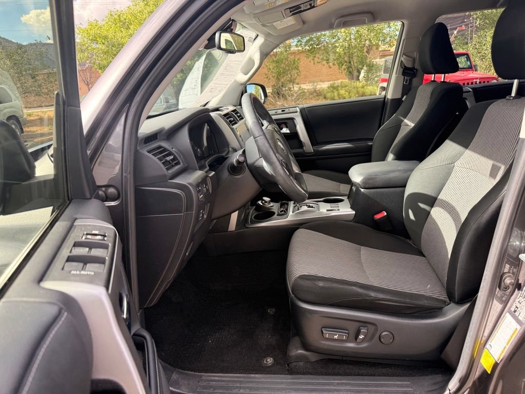 Certified 2023 Toyota 4Runner SR5 AWD/4WD image 21