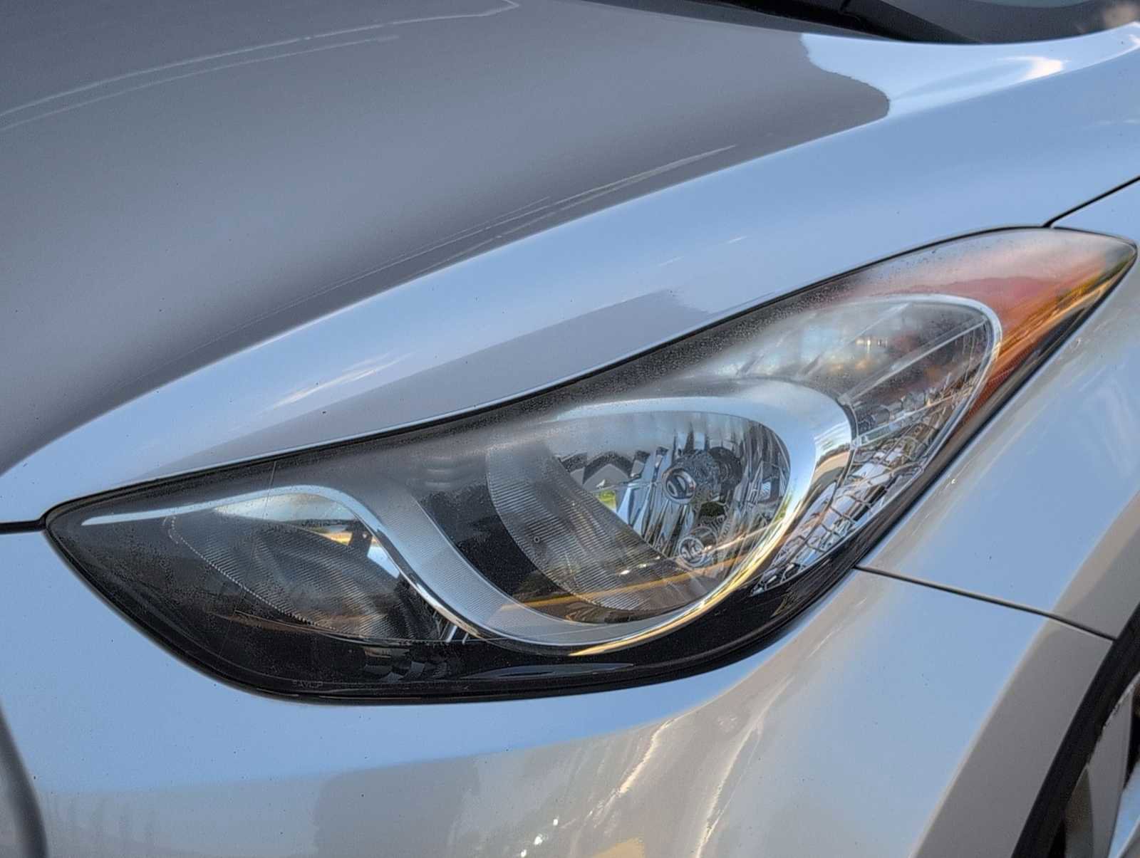 Used 2013 Hyundai Elantra GLS w/ Preferred Pkg image 11