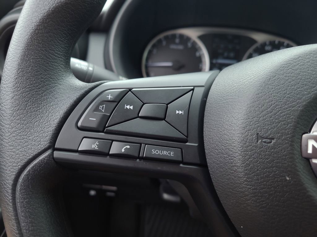 Certified 2025 Nissan Kicks Play S FWD image 26