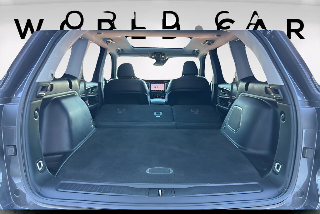 Used 2022 Jeep Grand Cherokee Limited image 11