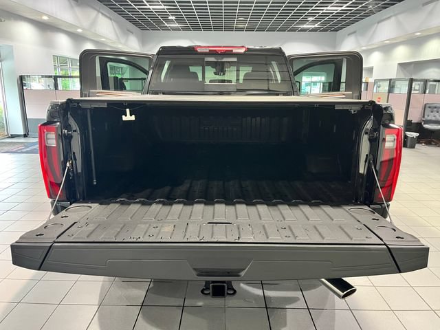 Used 2025 GMC Sierra 2500 Denali w/ Technology Package AWD/4WD image 9