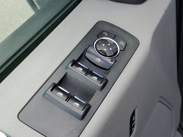 Used 2015 Ford F150 XLT AWD/4WD image 9