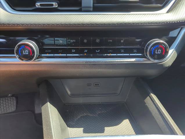 Used 2025 Chevrolet Equinox LT w/ Convenience Package II AWD/4WD image 18