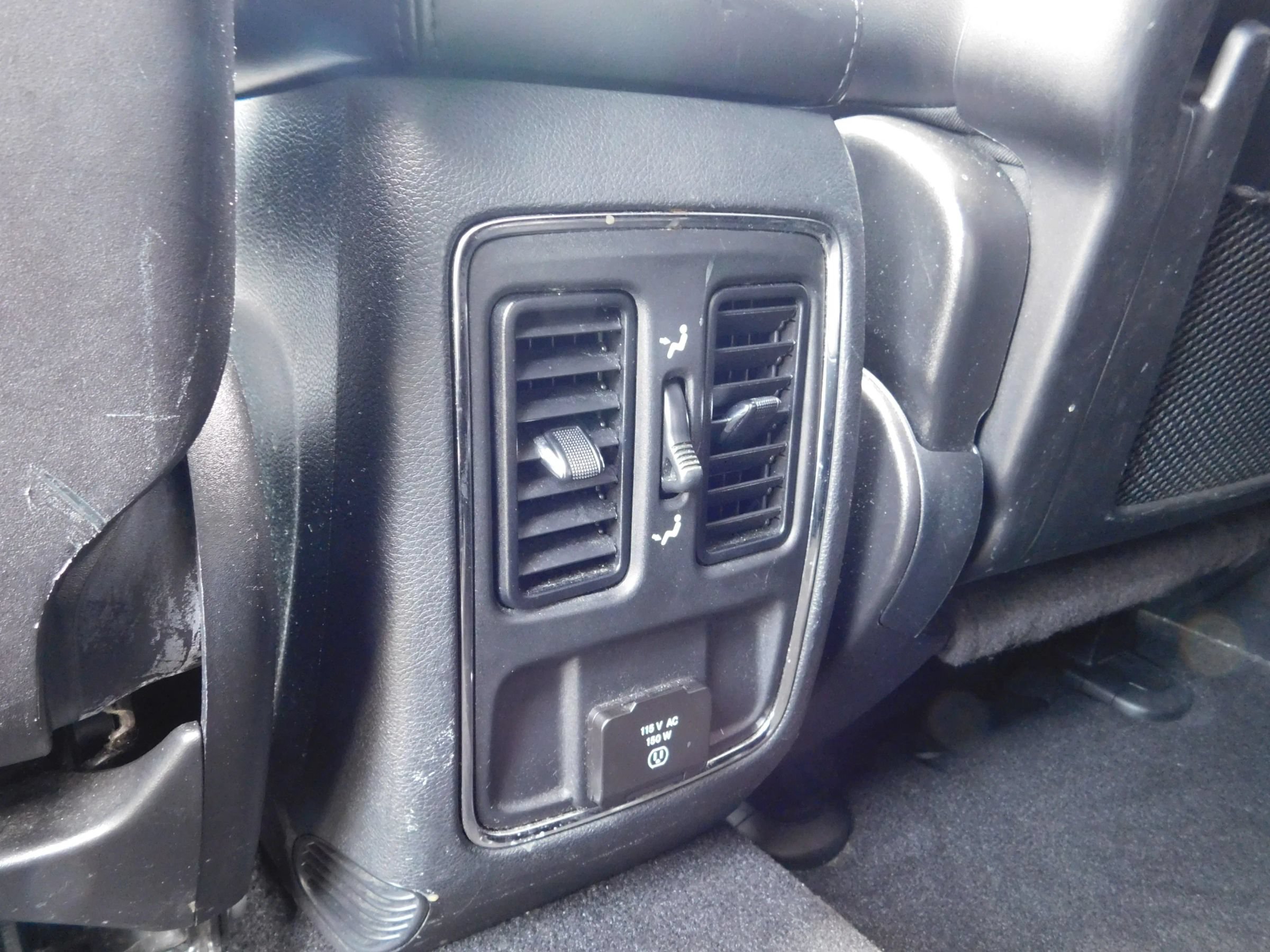 Used 2020 Jeep Grand Cherokee Altitude AWD/4WD image 15