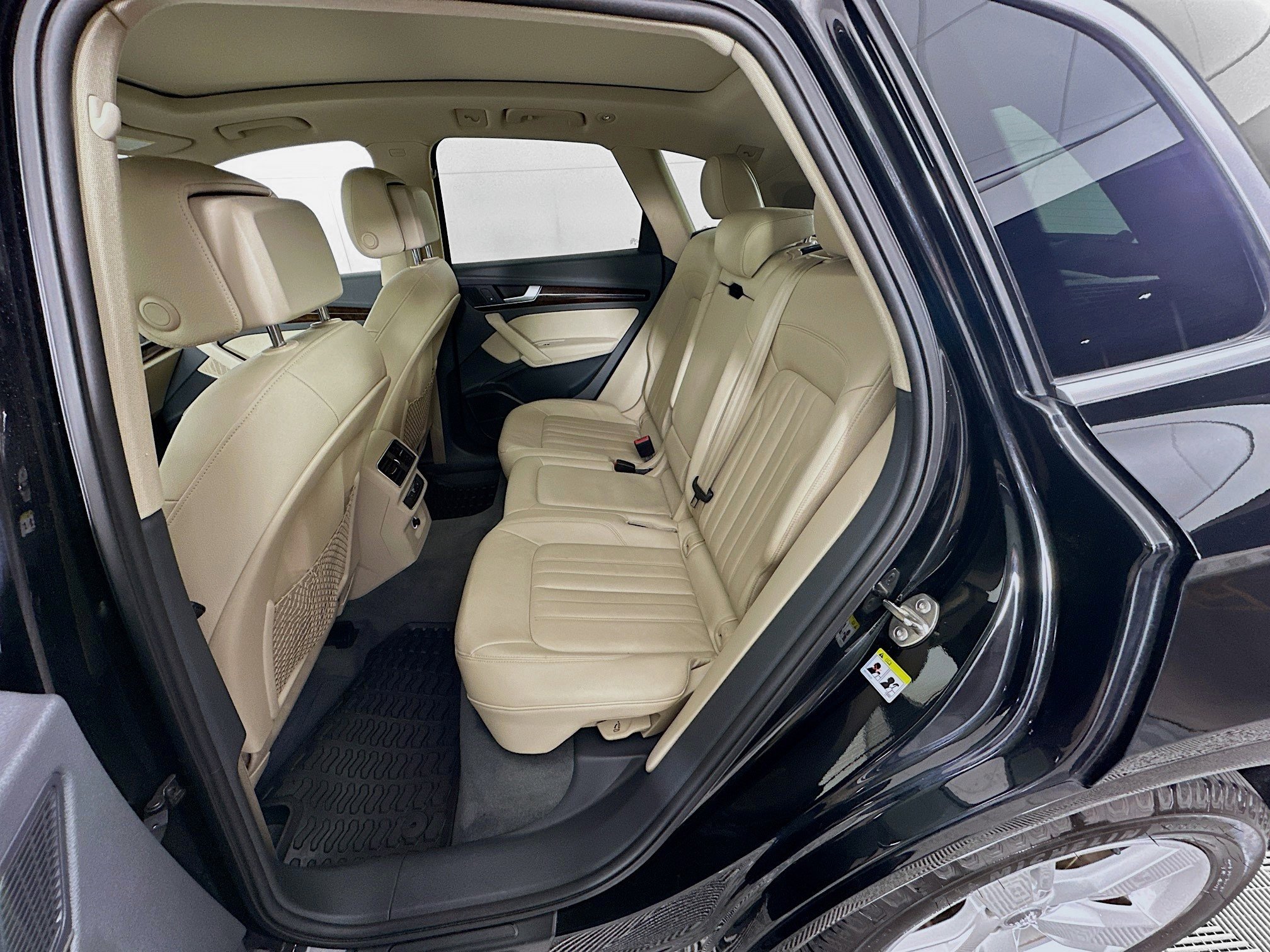 Used 2018 Audi Q5 2.0T Premium Plus AWD/4WD image 28