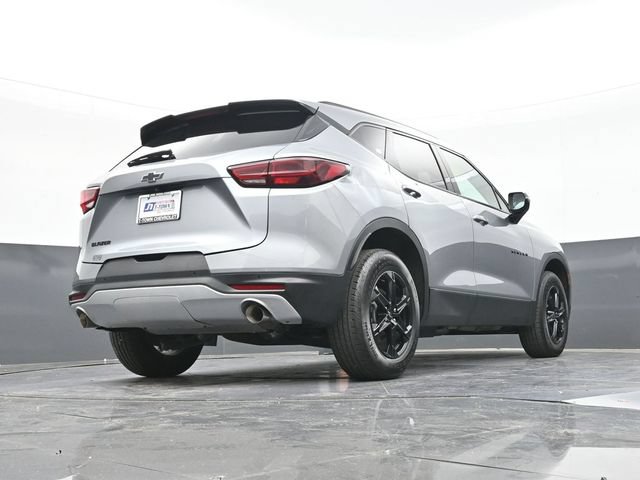Used 2024 Chevrolet Blazer LT w/ Midnight/Sport Edition FWD image 46