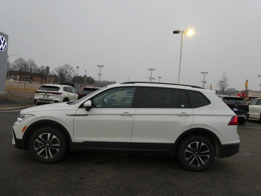 Used 2024 Volkswagen Tiguan S image 24