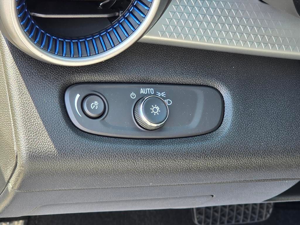 New 2026 Chevrolet Trax LS FWD image 7