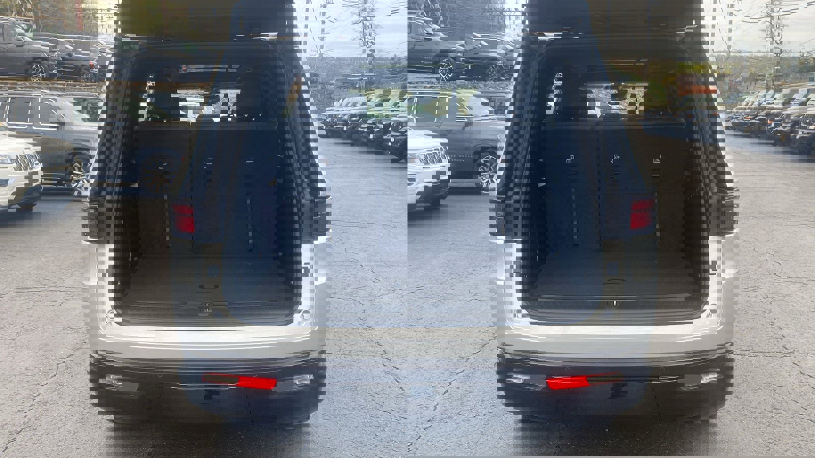 New 2025 Jeep Wagoneer Series II w/ Premium Group I image 27